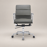 Eames Bürostuhl mit niedrigem Rücken und weicher Polsterung EA217 - Dunkelgrau